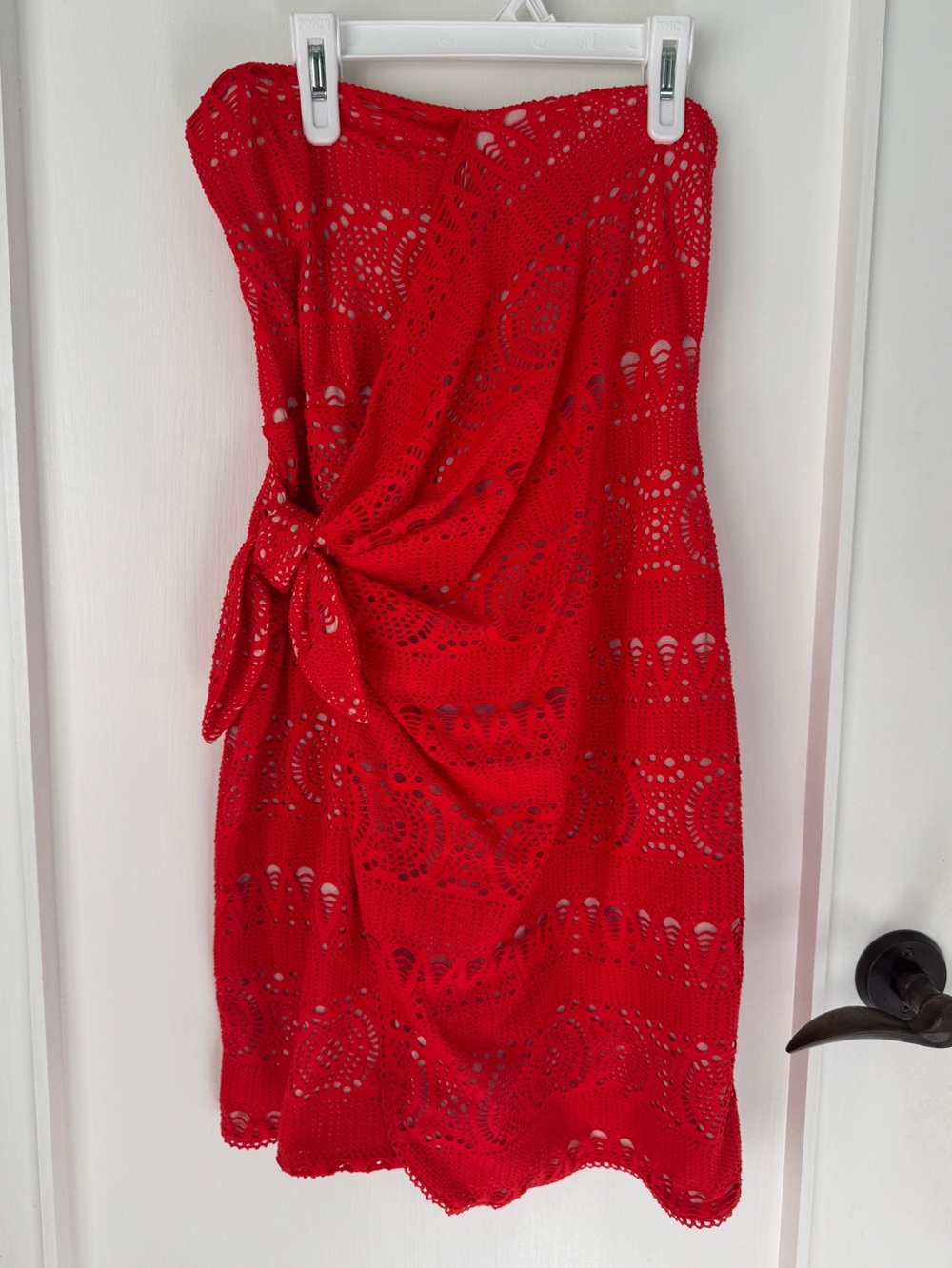 NWOT Free people lined strapless dress. Very comfortable and flattering.